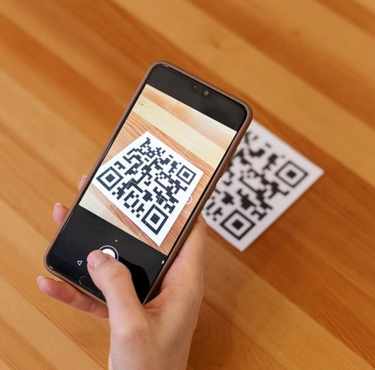 QR kodas lipdukai verslui paslaugai nuoroda